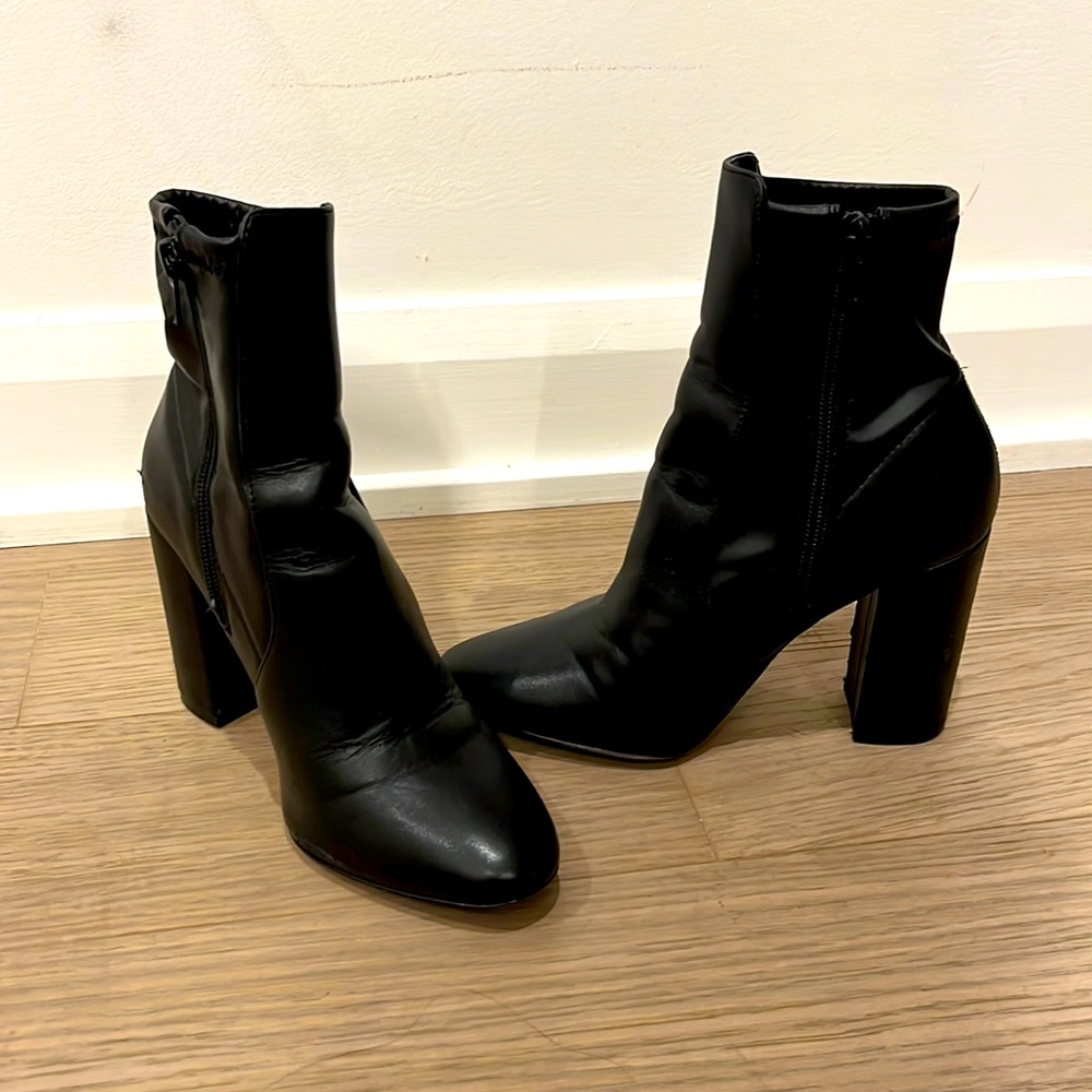ALDO Leather High heel boots size 5